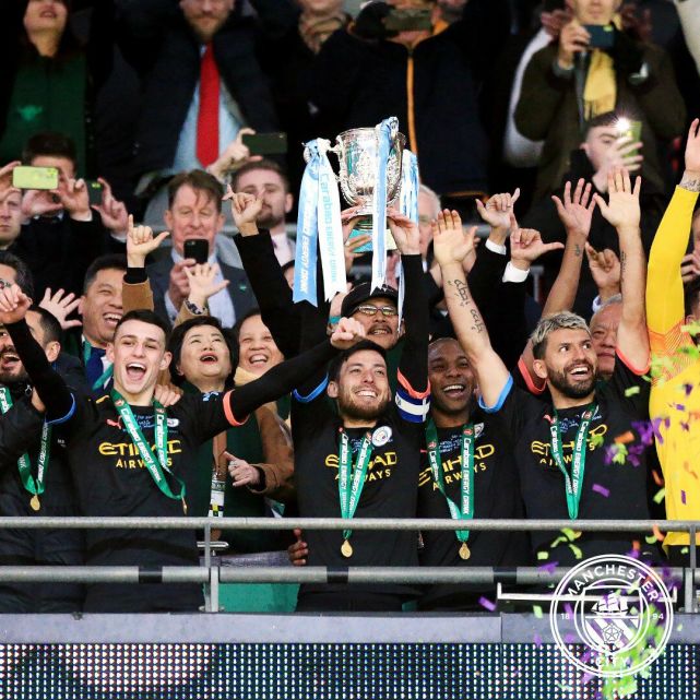 清晨体能课后,皇家社会再遭质疑备战社区盾,气氛紧张,数据趋势出现新变化的简单介绍爱游戏APP